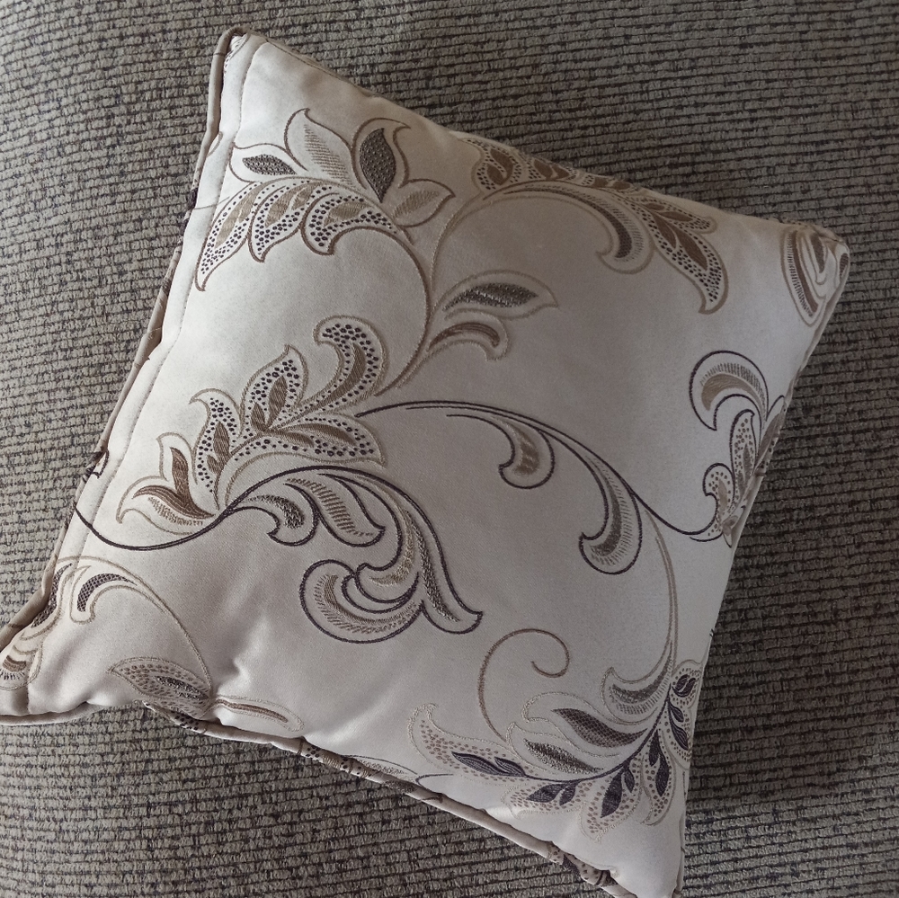 Decorative pillows